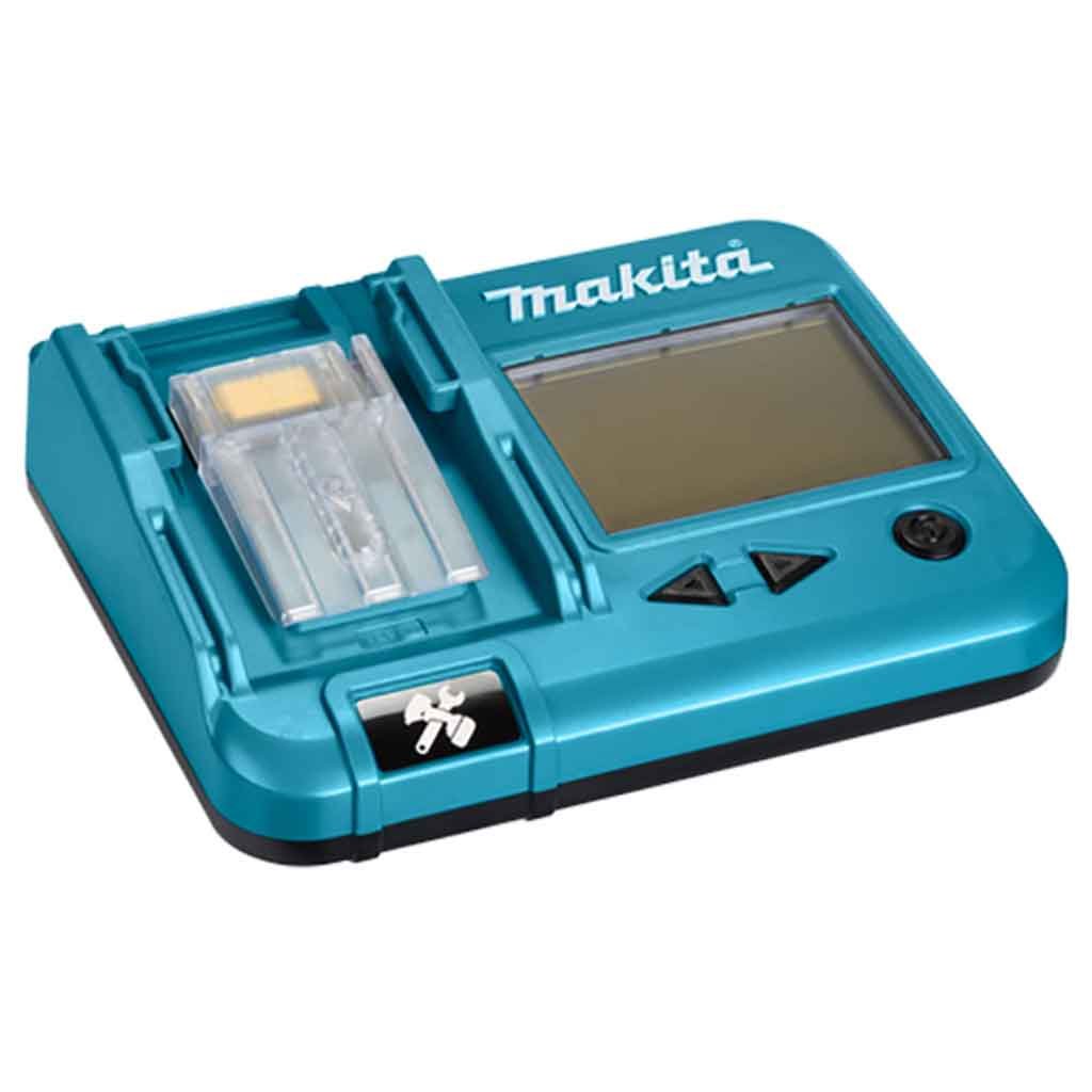 Makita-BTC04-Tester-controllo-batteria-LXT-portatile-198038-8.jpg